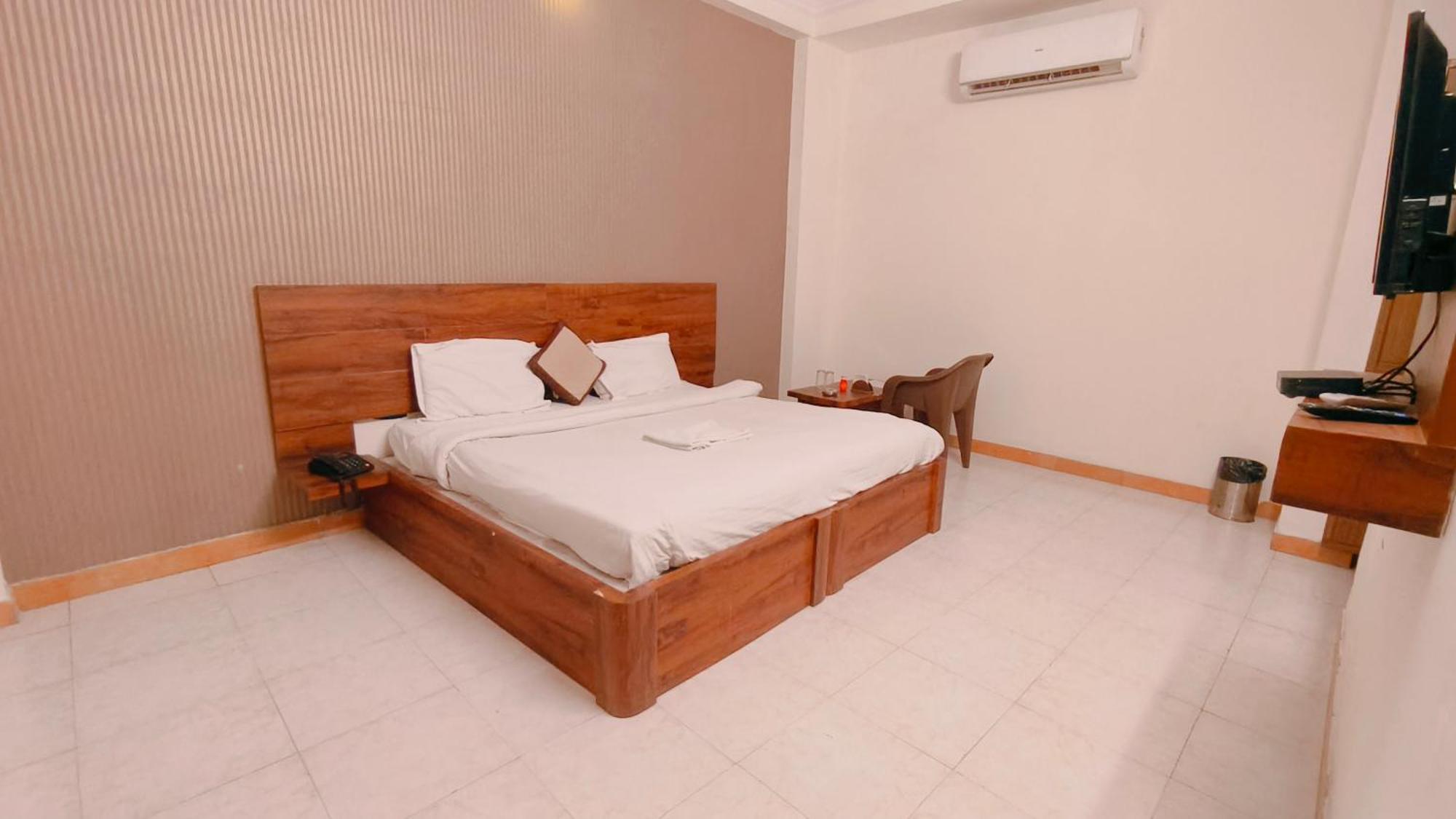 Hotel Elegant, Near Mansarovar, ジャイプール エクステリア 写真